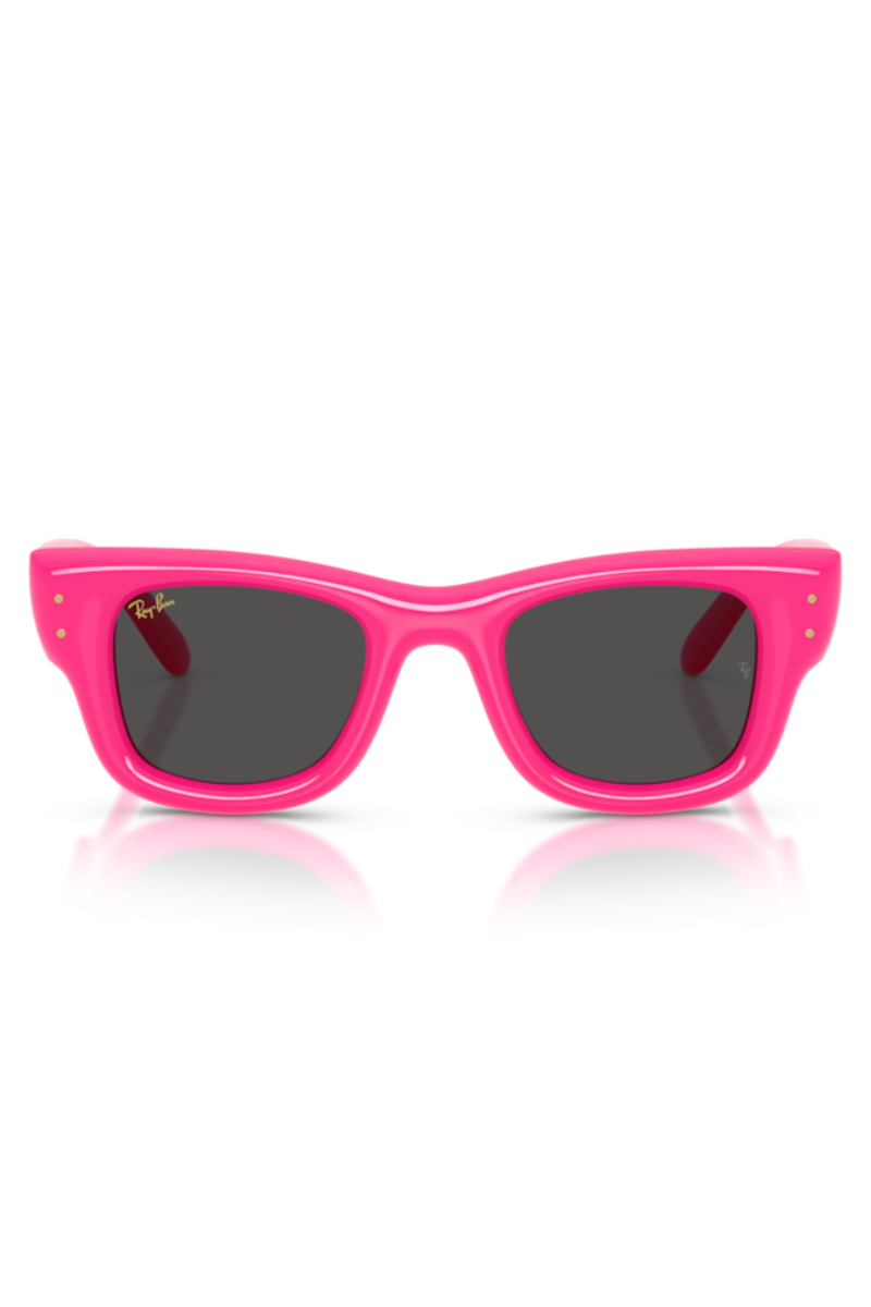 Mega Wayfarer Puffer di A$AP Rocky Fuxia